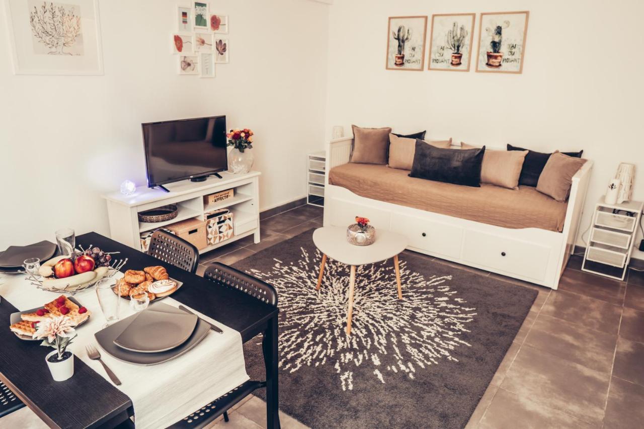 Magnifique Studio Centre Ville Toulon - Spacieux Climatisation Calme Rare Pas De Parking Prive Stationnement Gratuit Dans La Rue Exterior photo